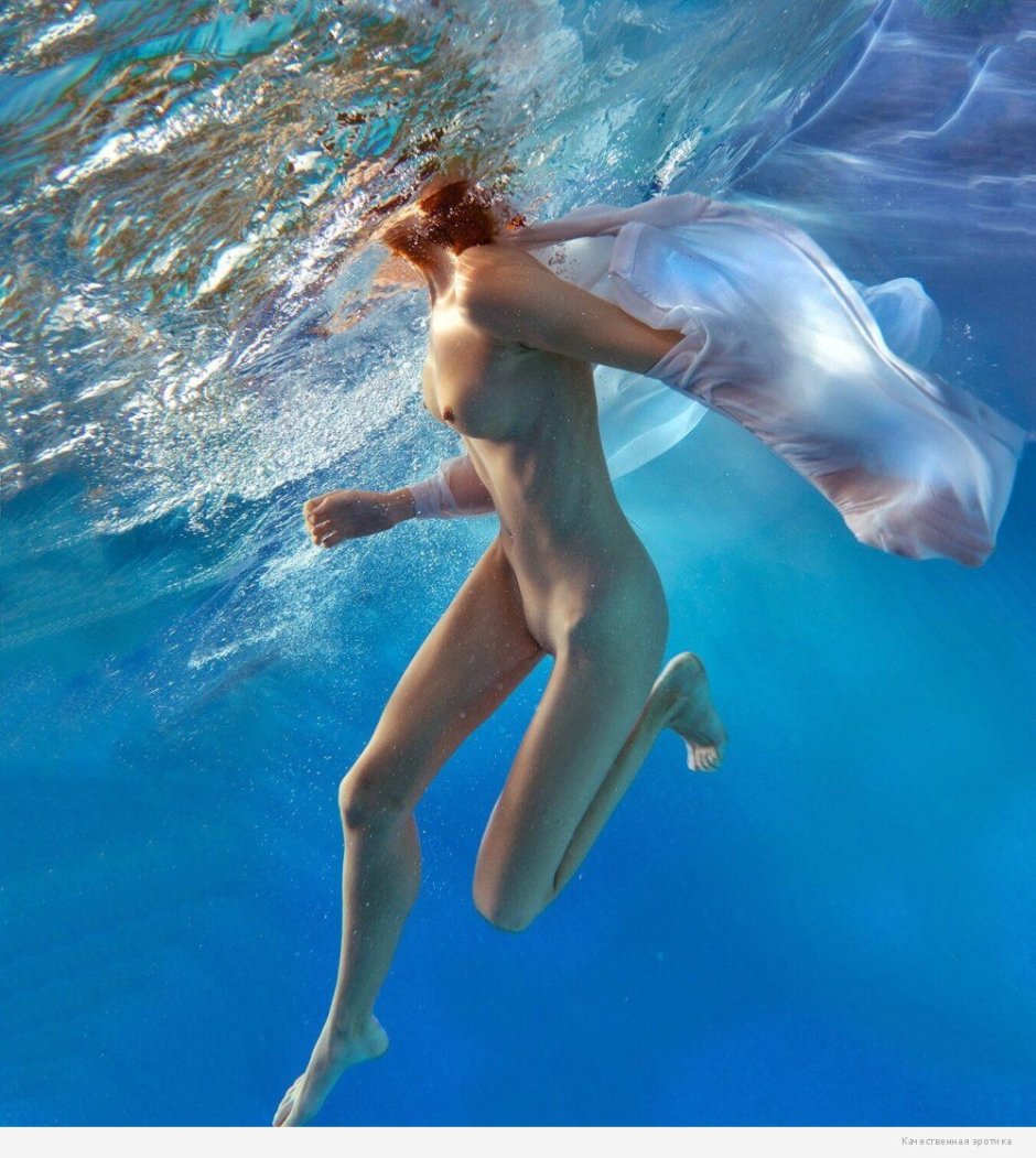 Naked girls underwater