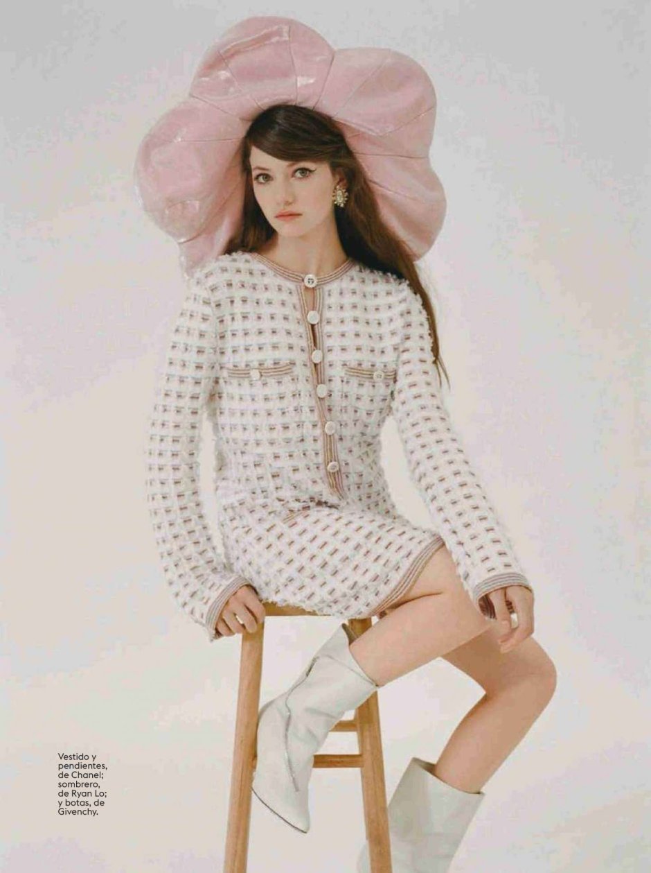 Mackenzie Foy Bikini