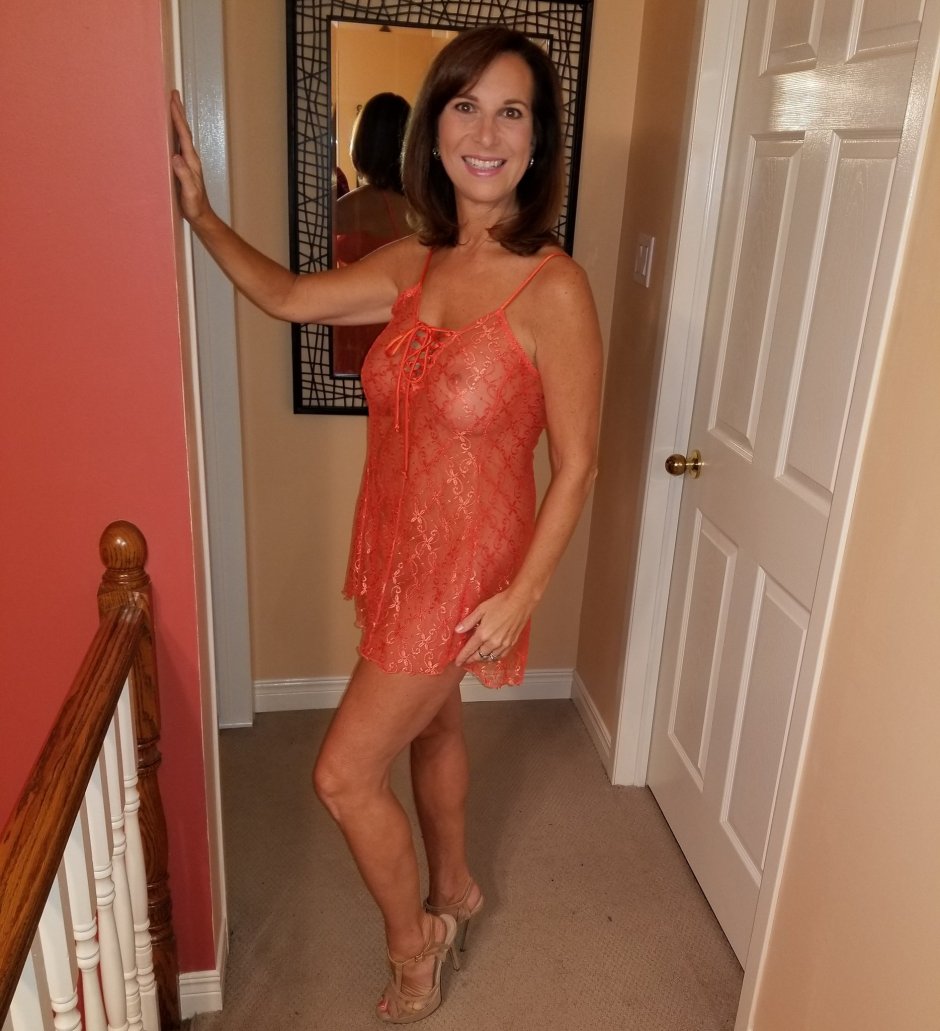 Beautiful milfs in social networks
