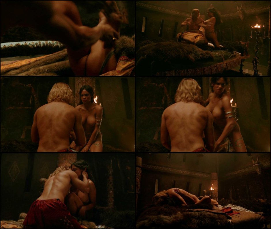 Rosario Dawson naked in the cinema