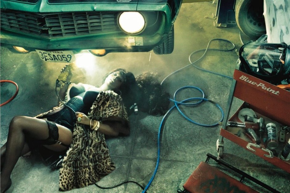 Creative advertising of a car repair shop