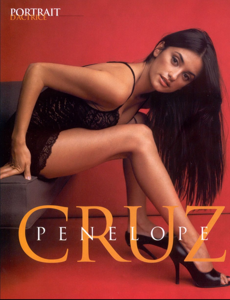 Penelope Cruz in pantyhose