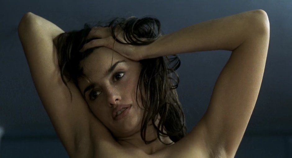 Penelope Cruz in pantyhose