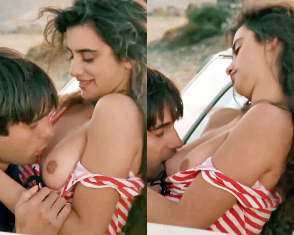 Penelope Cruz 2003 Tits
