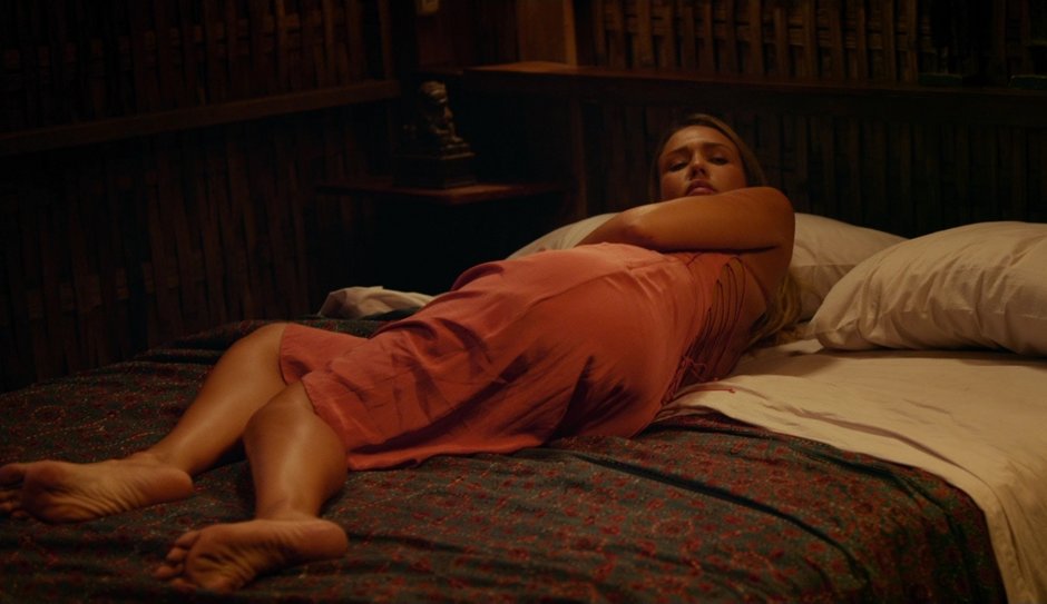 Jessica Alba Bosik