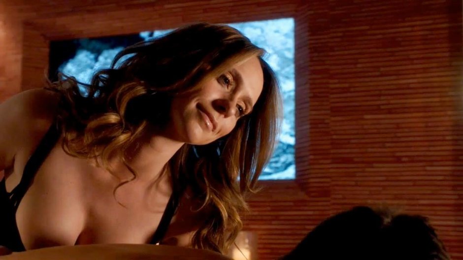 Jennifer Love Hwitt Boobs