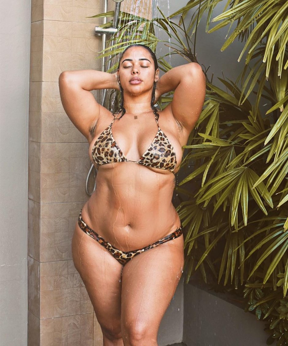 Micro bikini plus saz