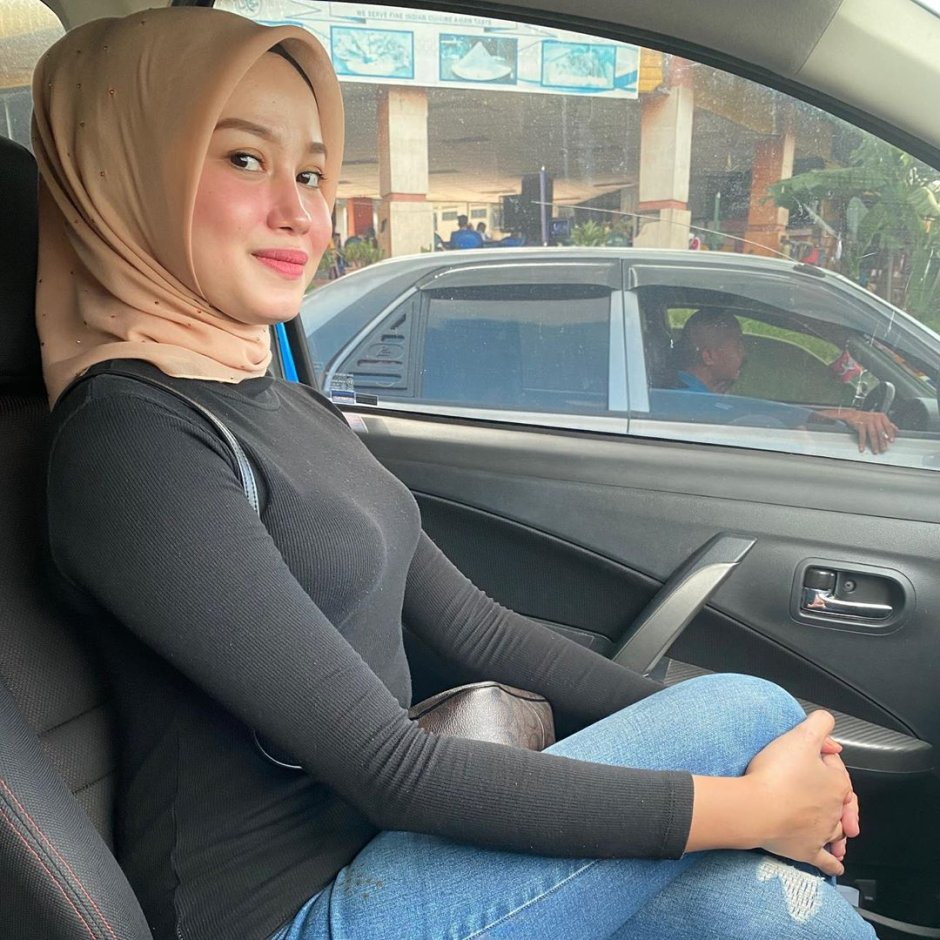 Olah Raga Cewe Jilbab Hot
