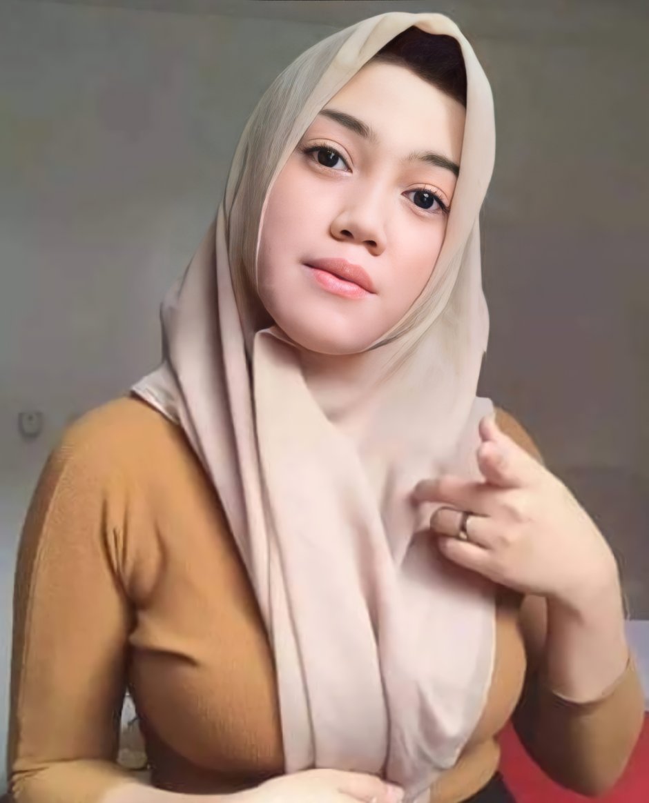 Sofia lee hijab