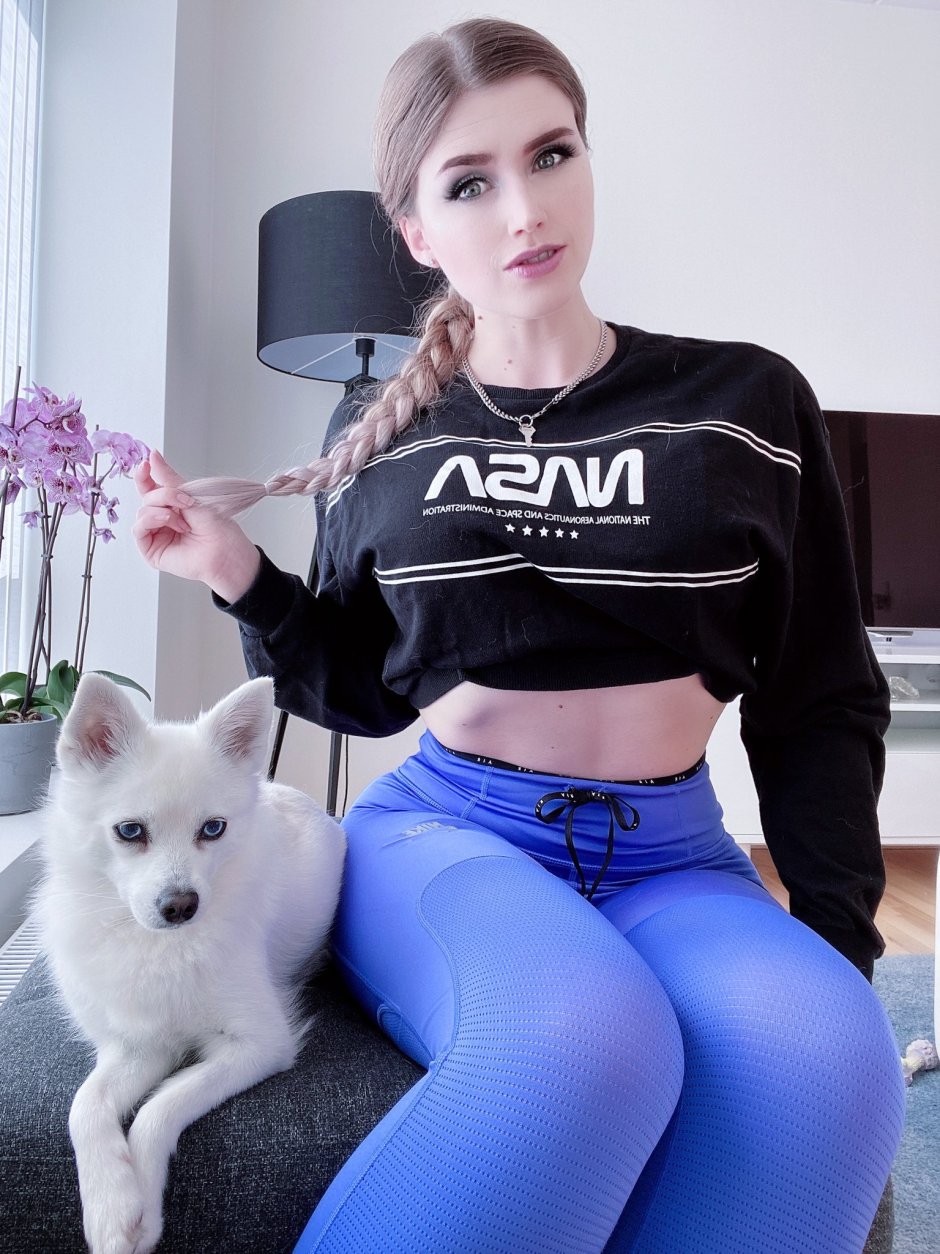 Model Kristen Lanae 18