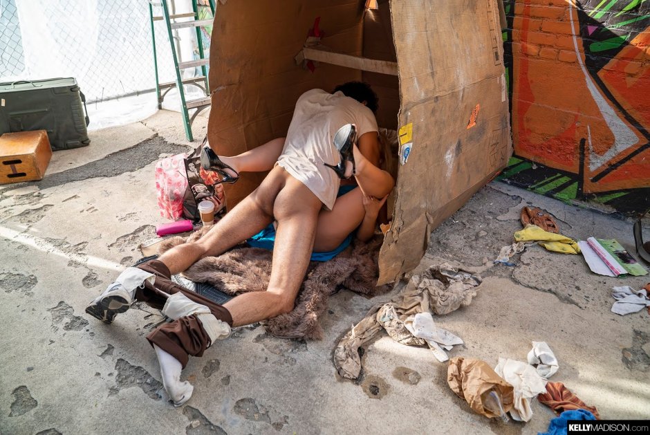 Village girls show their holes