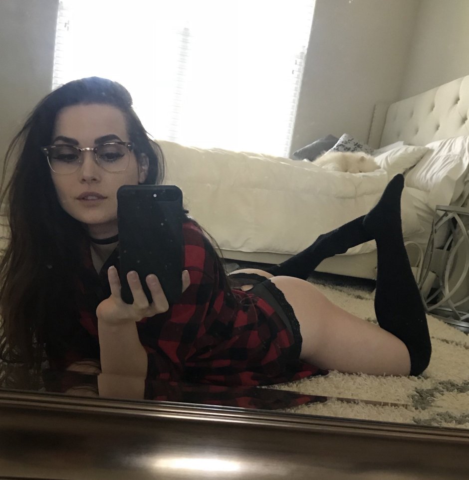 Nis Waidhofer in the dress