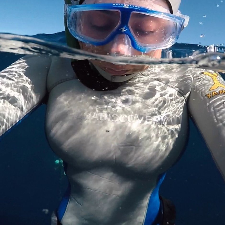 Wetsuit Girl Scuba Japan