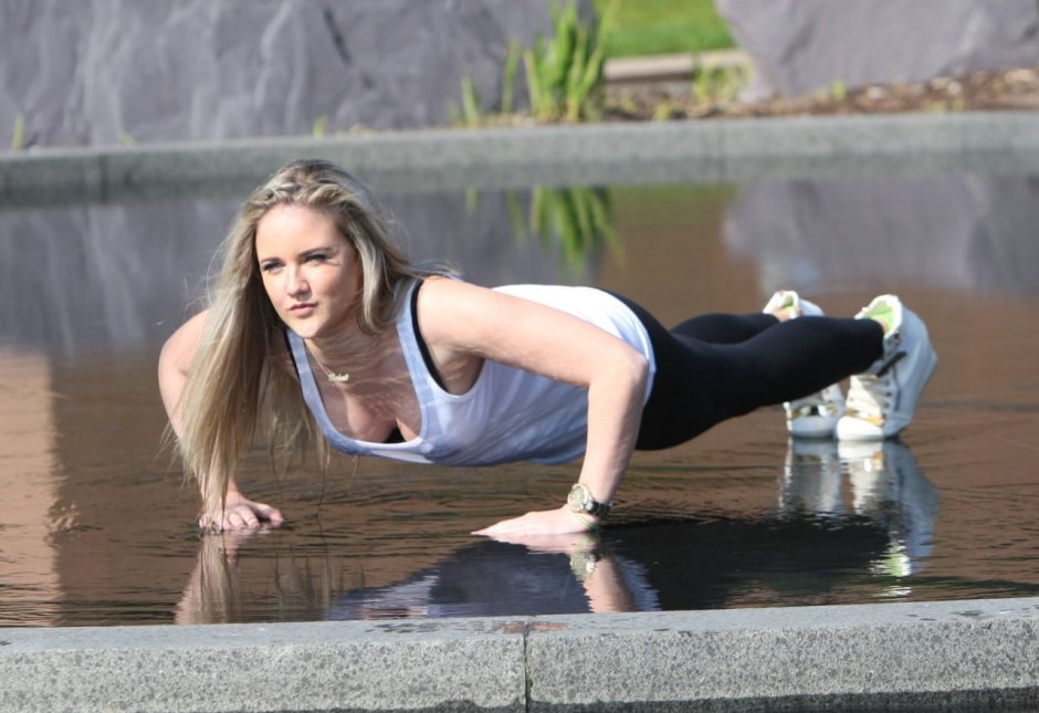 Lana Rhodes Twisters
