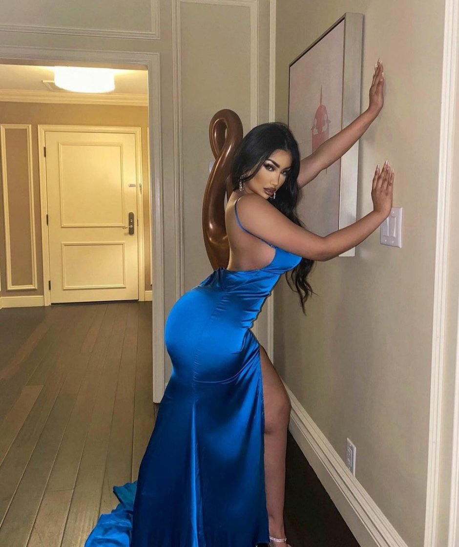 "Turkish Kim Kardashian"