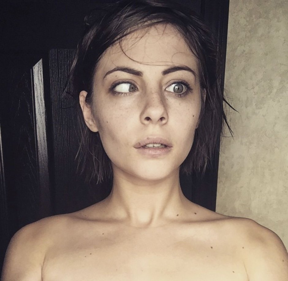Willa Holland Instagram