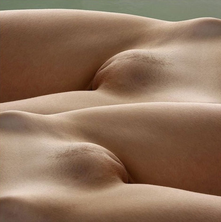 Beautiful pubic girls