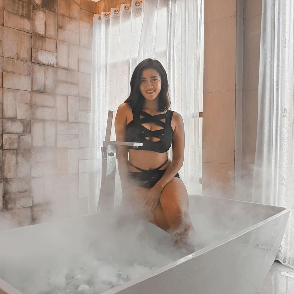Amalia Davis (Amalia Davis) Sex