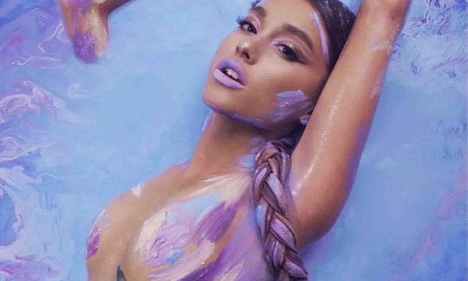 Ariana Grande Topless