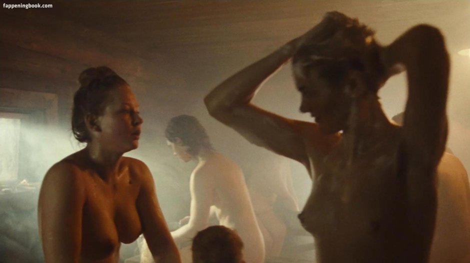 Anjorka Strahel is naked