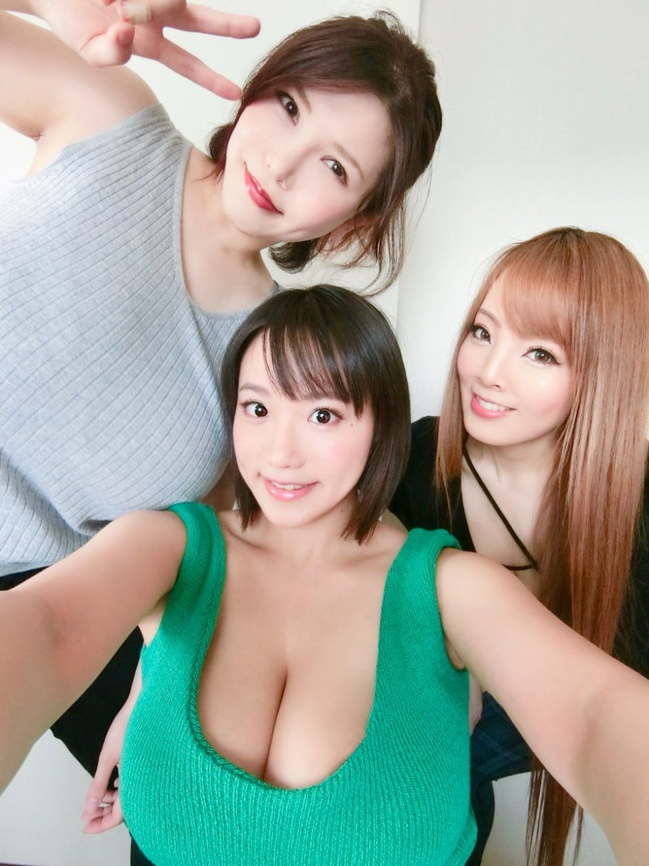 Hitomi Tanaka in a small bra