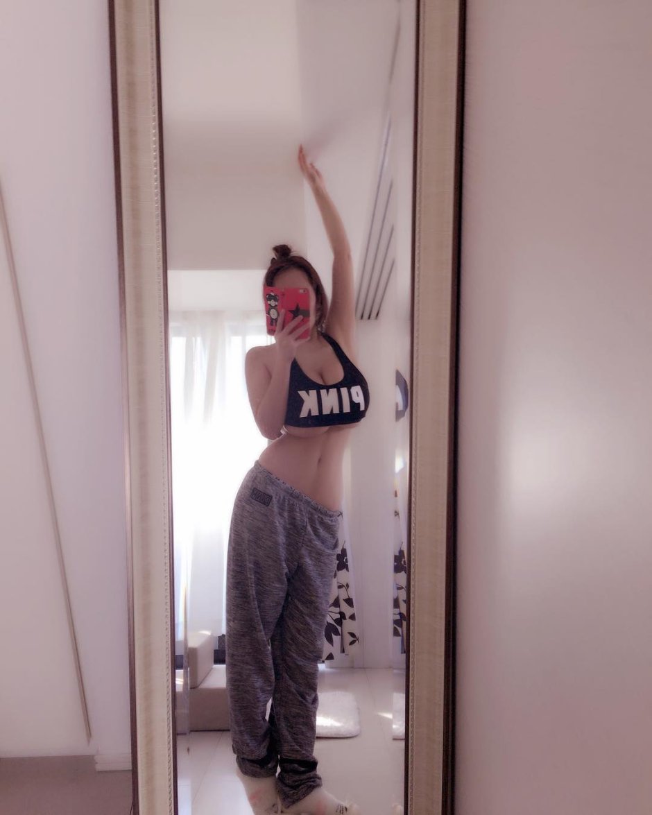 Hitomi Tanaka Decolle