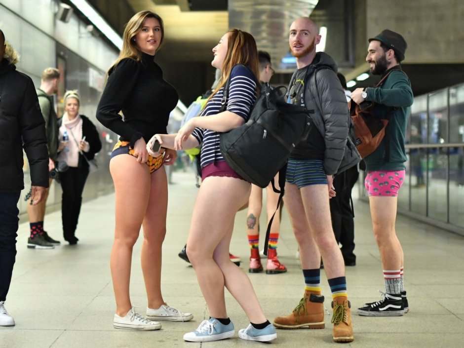Devils without pants