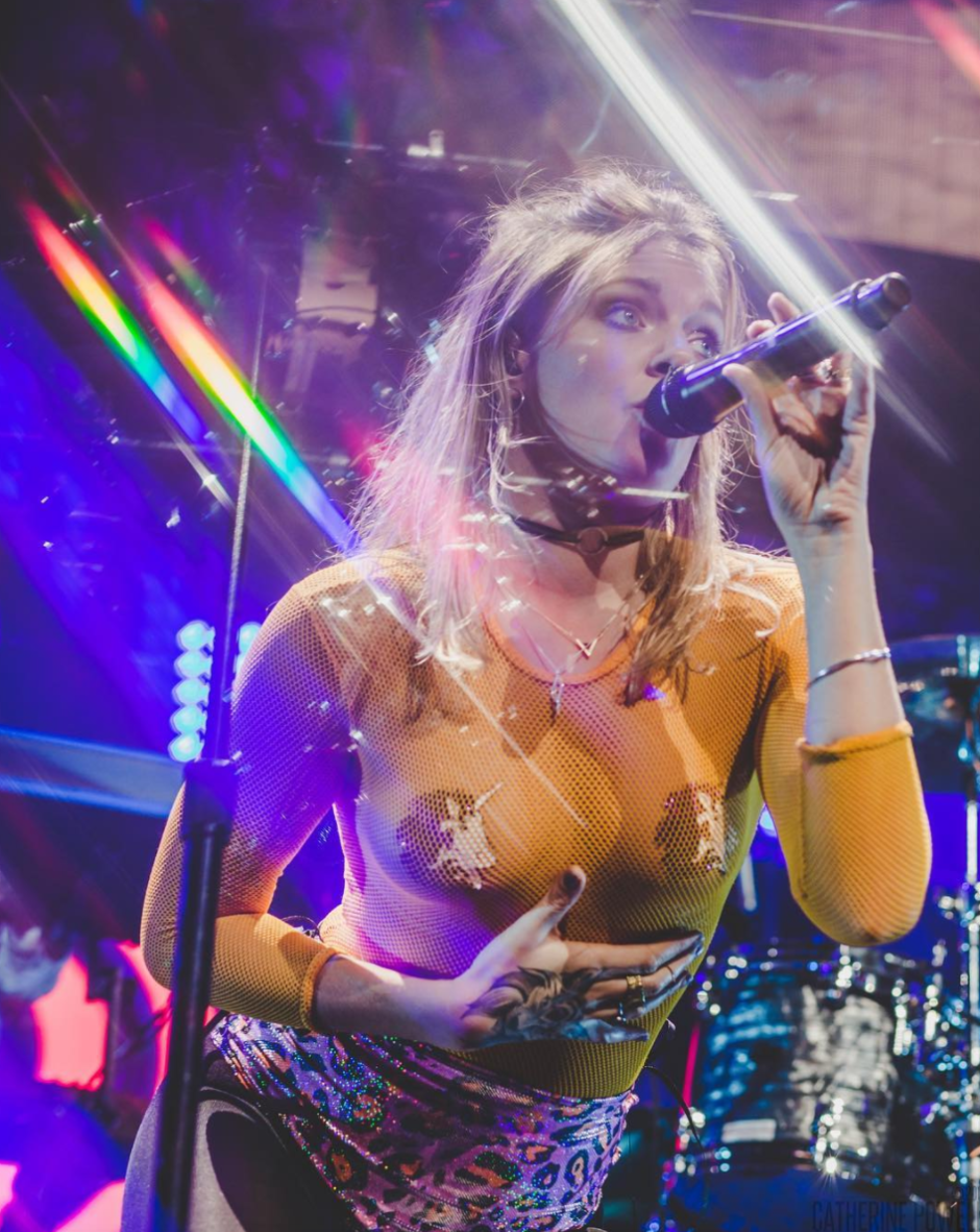 Singer Tove LO Toples