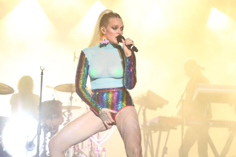 Tove lo photo hot