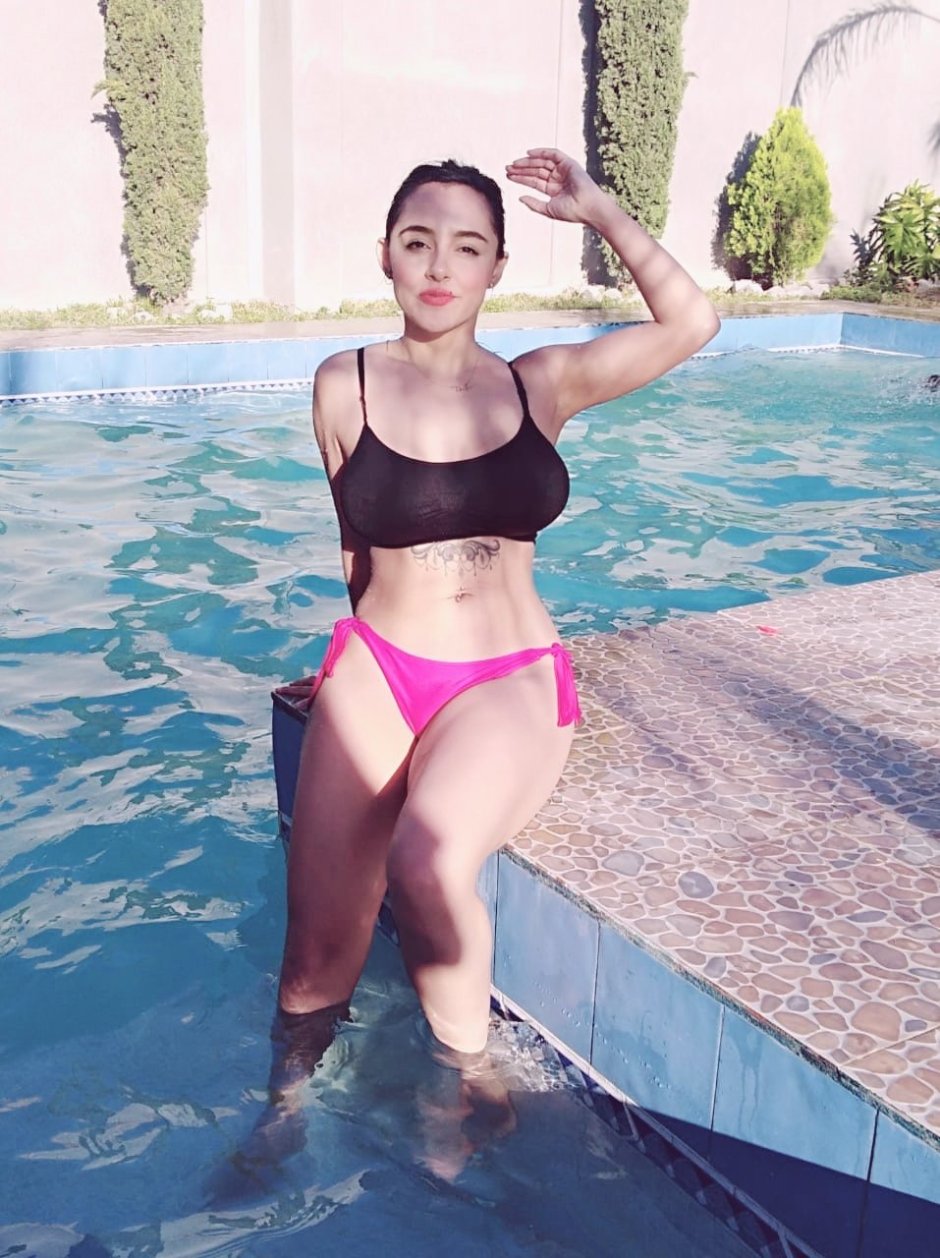 DULCE SOLTERO model