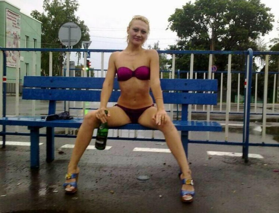 Elena Flying 18