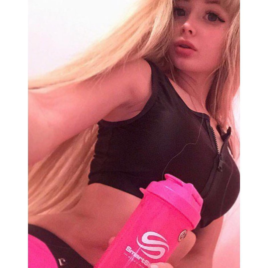 Russian barbie Angelica Kenova