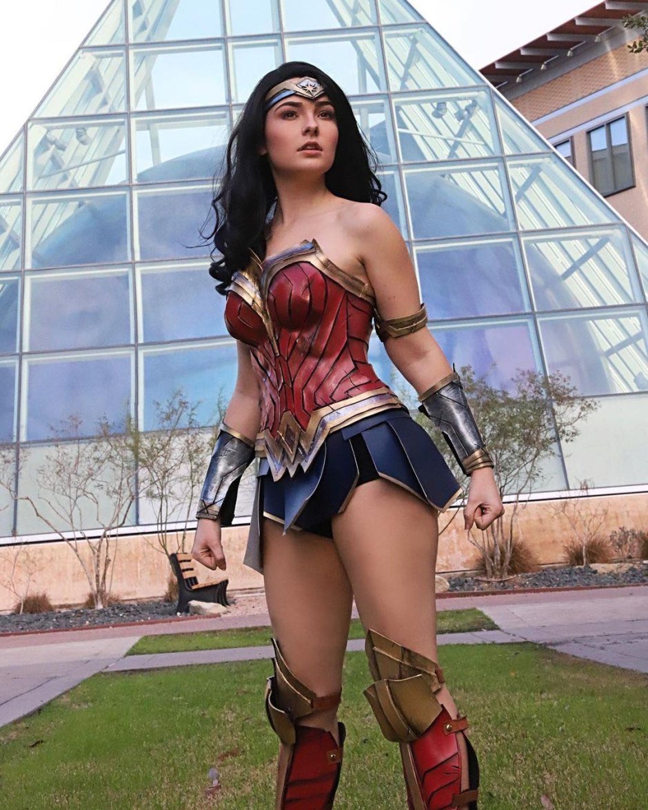 Nichameleon (@nic_the_pixie)