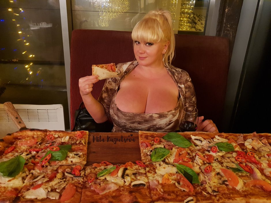 Model plus saz Mila Kuznetsova