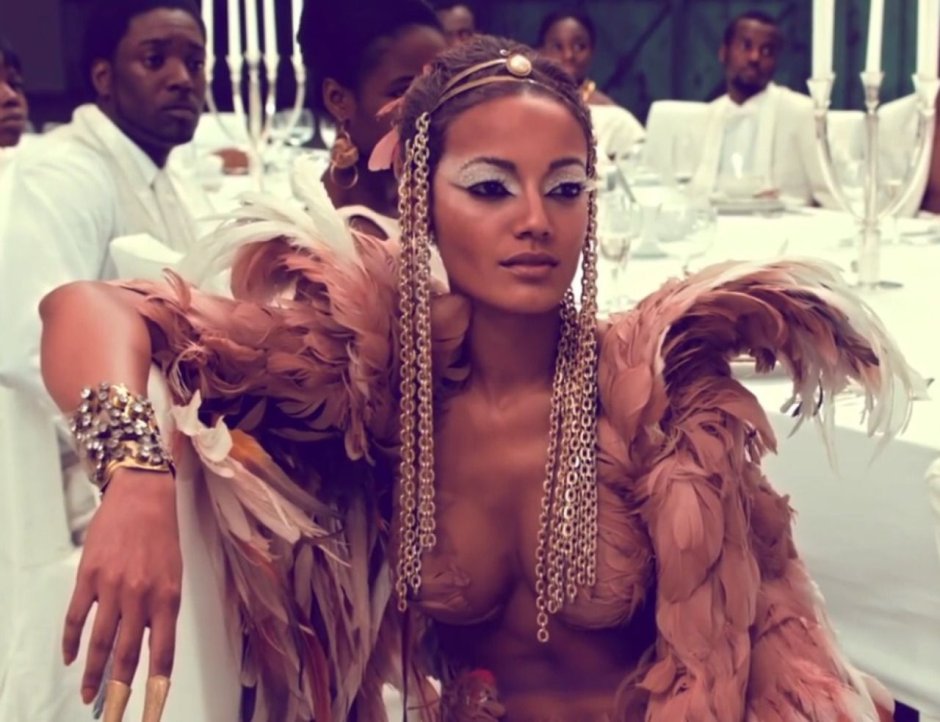 Selita ibanks legs foot
