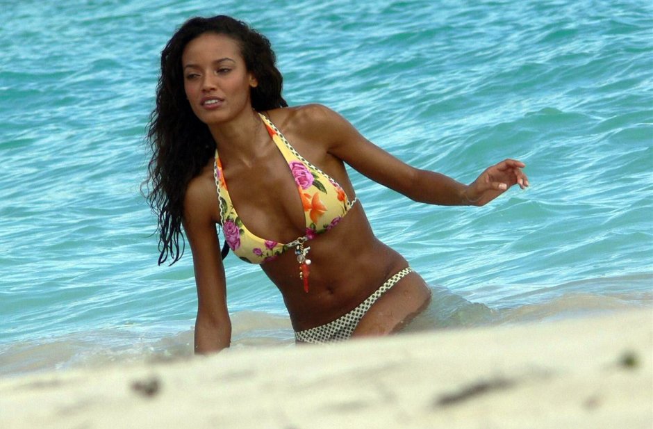 Selita ibanks Model