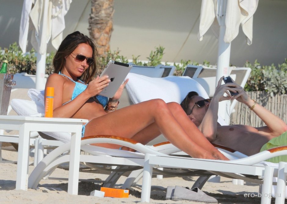 Tamara Ecclestone is naked