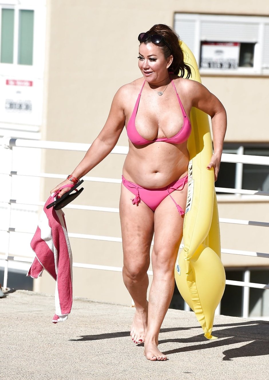 Lisa Appleton without panties