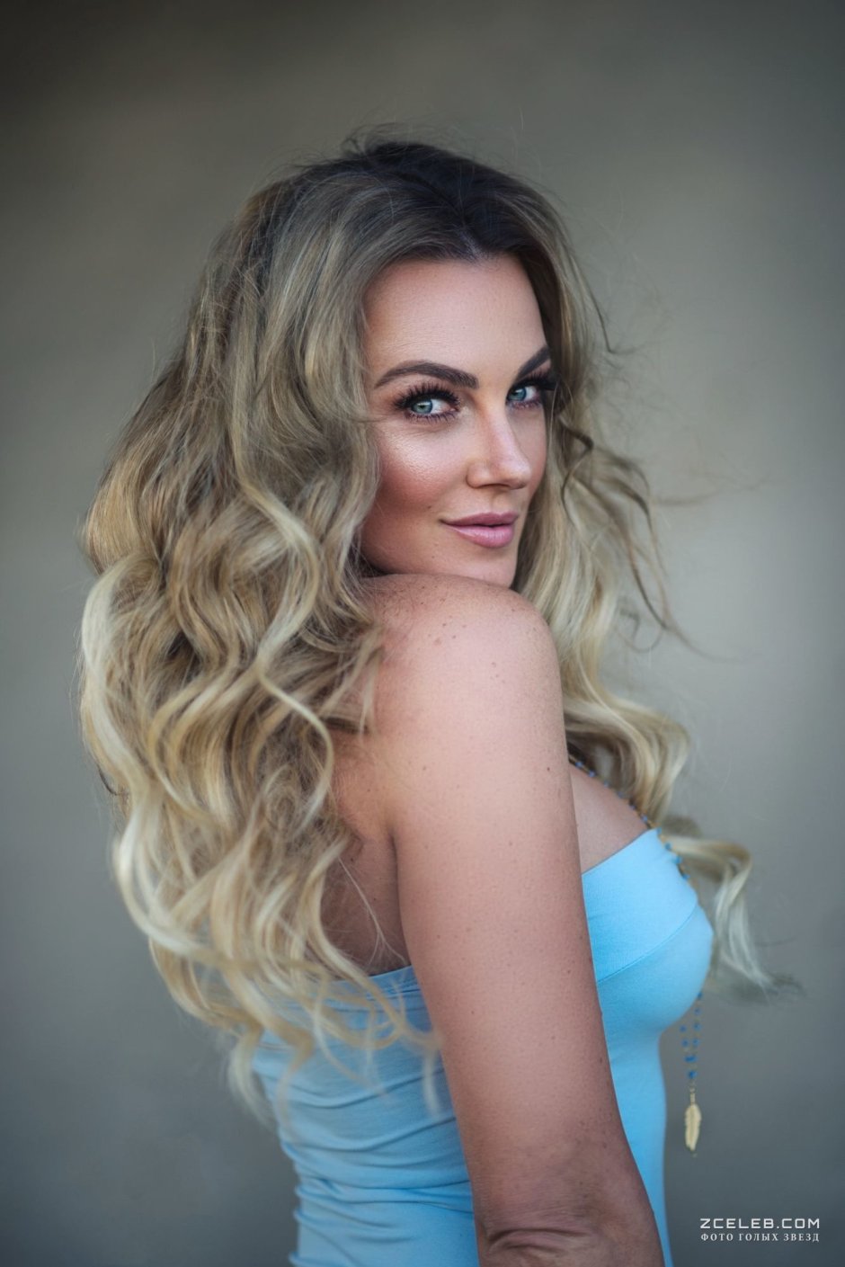 Naked model amber nicole photo