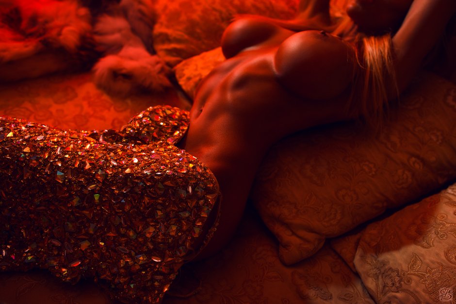 Elina Lukyanovich naked