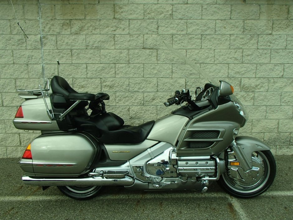 Motorcycle Honda Gold Wing 1800 drawings