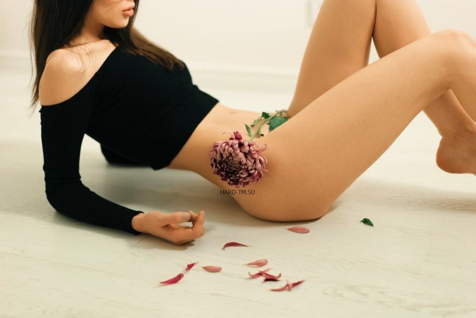 NATTI NATASHA Figure