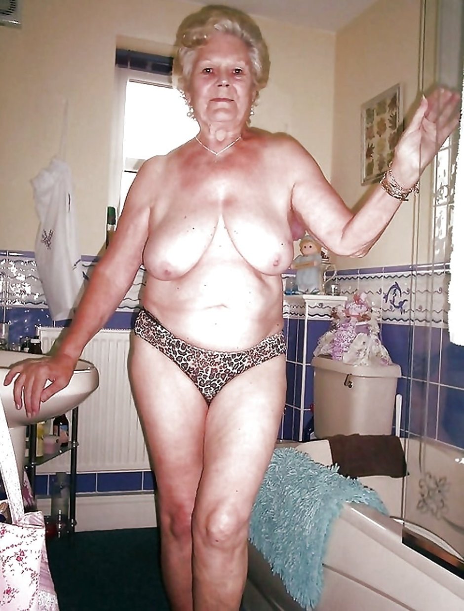 Grandmothers Topless Private Homemade