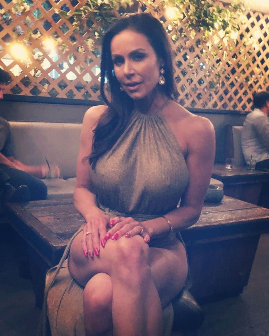 Kendra Last Selfie in the dress