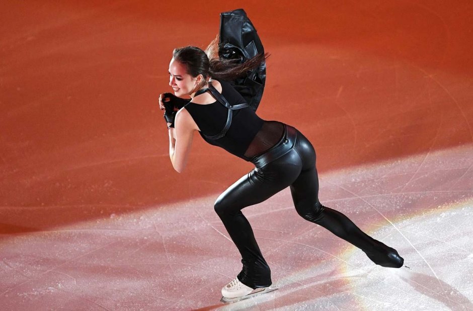 Elizabeth Tuktamysheva in leather pants