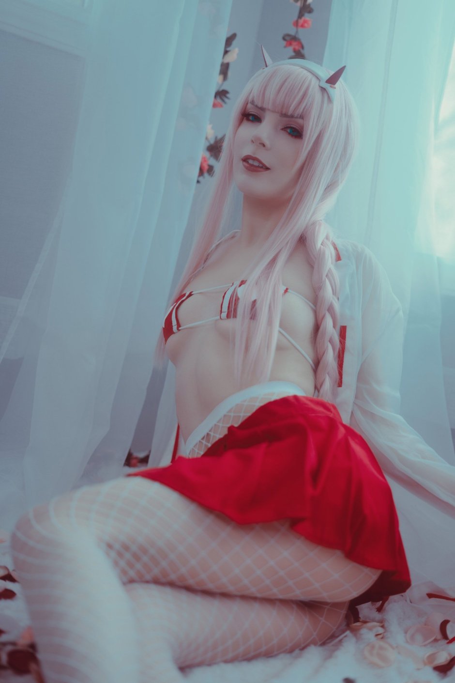 Cosplay Zero Two Ellesclub GIF