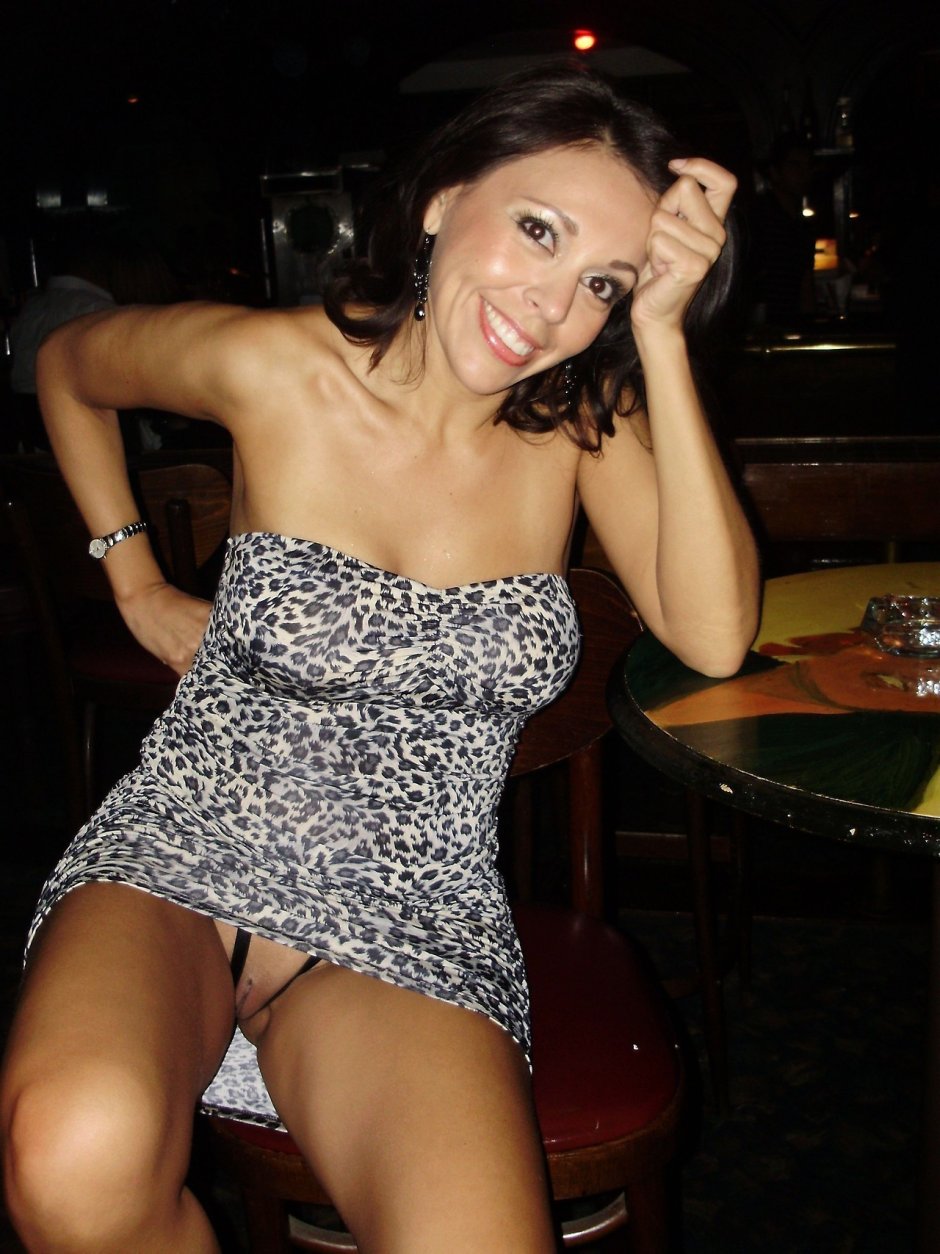 Girls in mini without panties