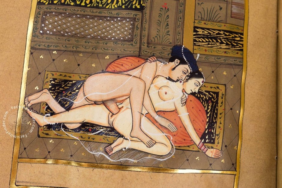 Exotic lesbian poses