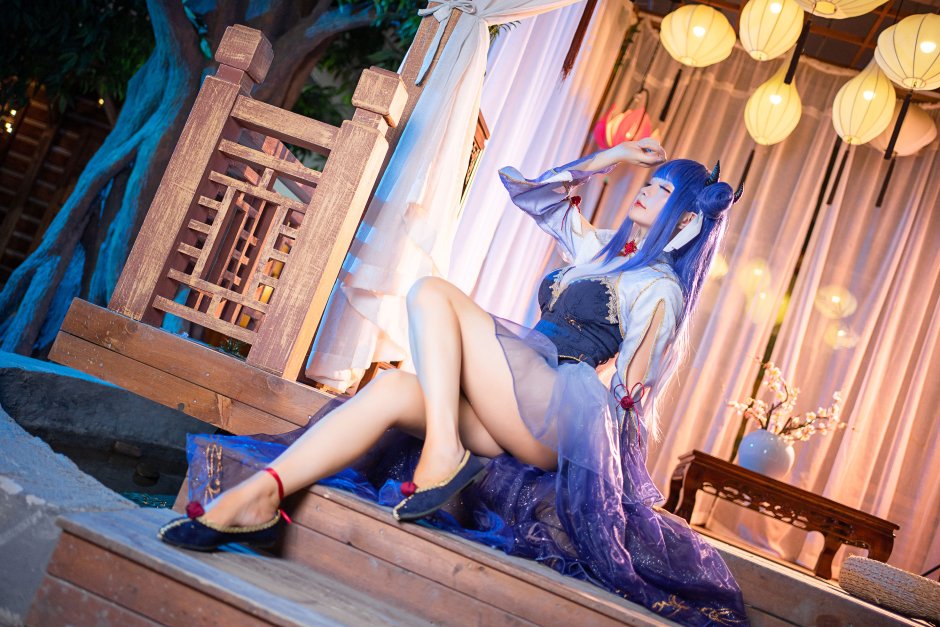 Nickycoser cosplay