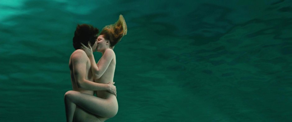 Into The Forest movie 2015